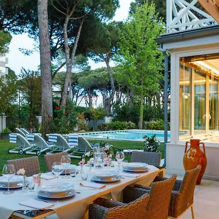 With Private Pool 200m From The Apartamento