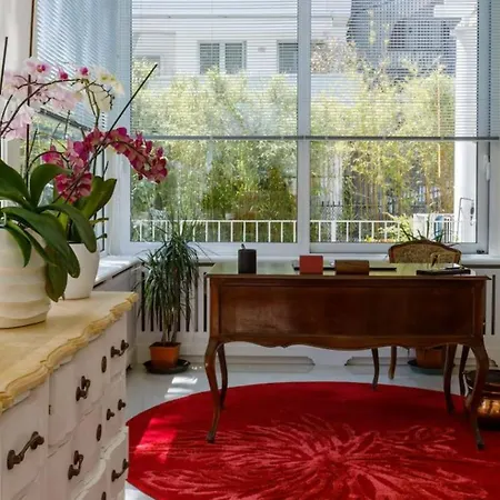 Apartment Villa Marina Di Pietrasanta With Private Pool 200M From The Beach Marina di Pietrasanta