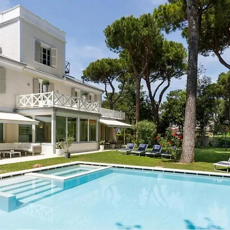 Villa Marina Di Pietrasanta With Private Pool 200M From The Beach * Marina di Pietrasanta
