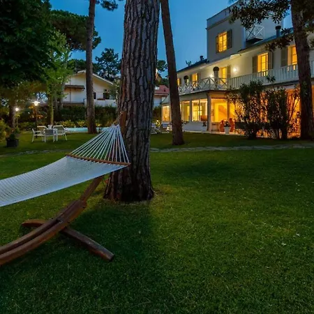 Villa Marina Di Pietrasanta With Private Pool 200M From The Beach Apartment *